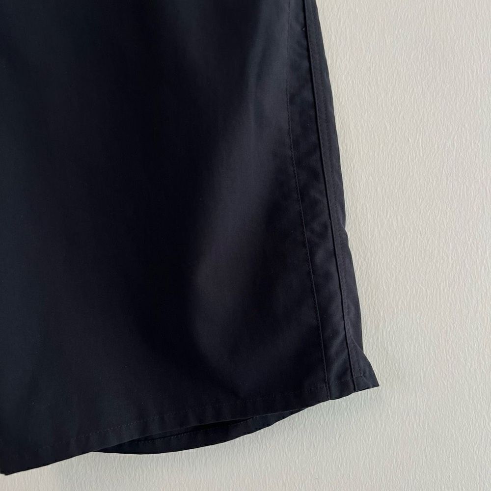 Vintage Patagonia Men’s Size 38 Black Flat Front Bermuda Style Shorts 11” Inseam - Picture 4 of 12